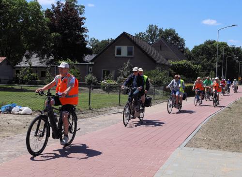 Veel geluk met  het mooie weer deze vakantie midweek. Lekker fietsen in het zonnetje