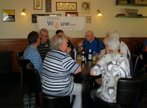 Na afloop was en voor iedereen nog een drankje en lekkere hapjes