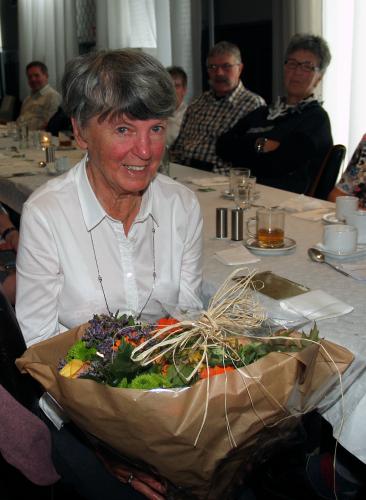 Mooie bloemen voor Jose bij haar afscheid van Vigeta