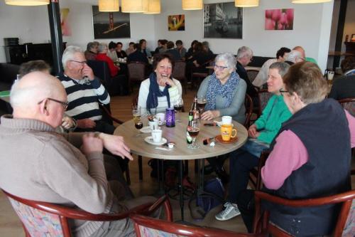 Na afloop was het tijd om even na te praten bij een lekker drankje