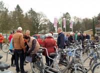 Klaar voor de start van de tocht ter nagedachtenis van Ronald