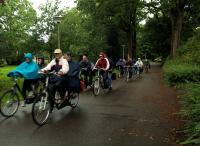 Het Vigeta-peloton laat zich niet kennen ook al tegent het pijpestelen